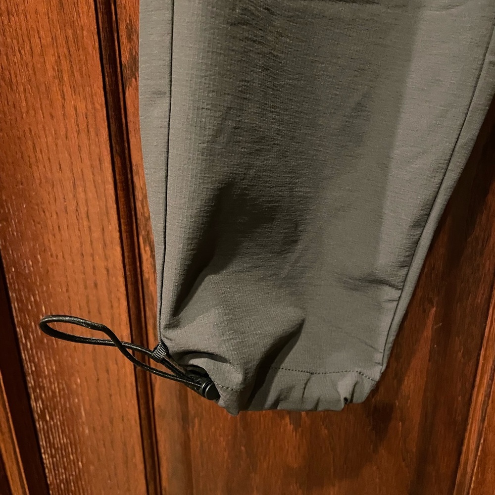 Athletic Hiking Pants NWT - Picture 4 of 12